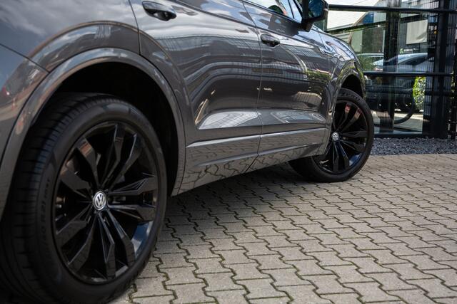 Volkswagen TOUAREG 4.0 TDI R-Line 422PK V8 , Panoramadak, Luchtvering, Dynaudio, HUD, Trekhaak