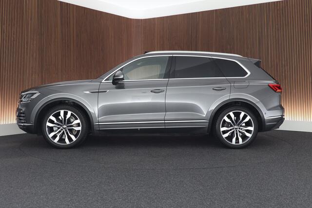 Volkswagen TOUAREG 3.0 TSi eHybrid 380pk 4MOTION Elegance Stoelventilatie 360Camera Trekhaak Keyless Panoramadak Leder Virtual Cockpit Navigatie