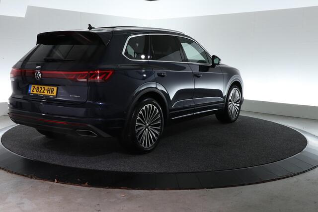 Volkswagen TOUAREG 3.0 TSi eHybrid 4MOTION Elegance | TREKHAAK | 360 CAMERA | LUCHTVERING | CARPLAY |