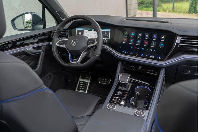 Volkswagen TOUAREG 3.0 TSi eHybrid 4MOTION R/ 5 jaar Fabrieksgarantie/ Puglia/ DynAudio/ Headup/ 360 Cam/ 340kW