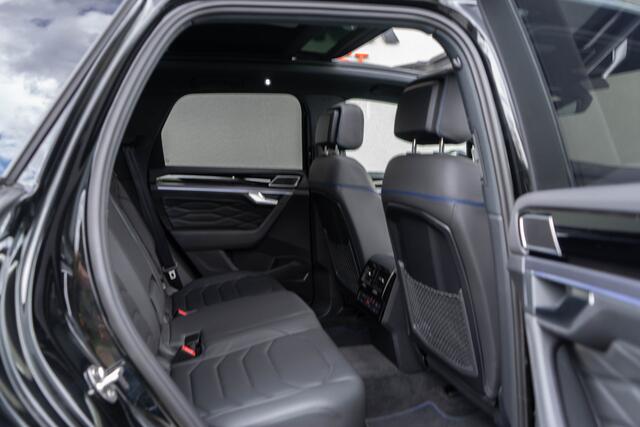 Volkswagen TOUAREG 3.0 TSi eHybrid 4MOTION R/ 5 jaar Fabrieksgarantie/ Puglia/ DynAudio/ Headup/ 360 Cam/ 340kW