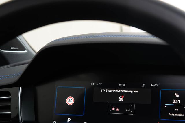 Volkswagen TOUAREG 3.0 TSi eHybrid 4MOTION R/ 5 jaar Fabrieksgarantie/ Puglia/ DynAudio/ Headup/ 360 Cam/ 340kW