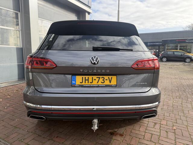 Volkswagen TOUAREG 3.0 TSi eHybrid 4MOTION km 48.000 nap 1e eigenaar