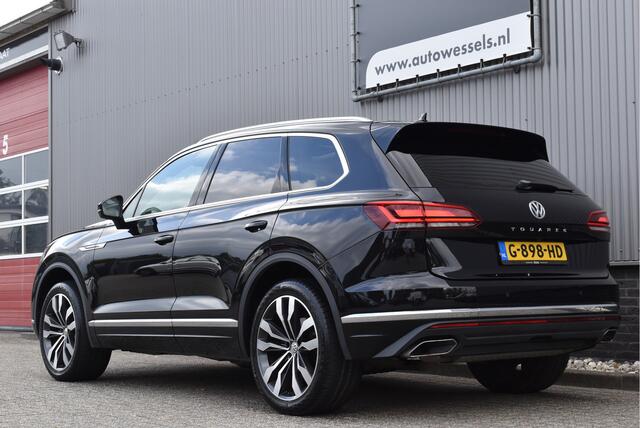 Volkswagen TOUAREG 3.0 TDI Atmosphere Panoramadak, Memory, Adaptive cruise, Stoelverwarming