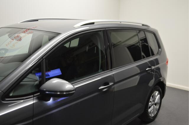 Volkswagen TOURAN 1.6 TDI SCR Comfortline Business , A UITRIJ CAM , CLIMATR , CR CONTR , NAVI , PDC V+A ,