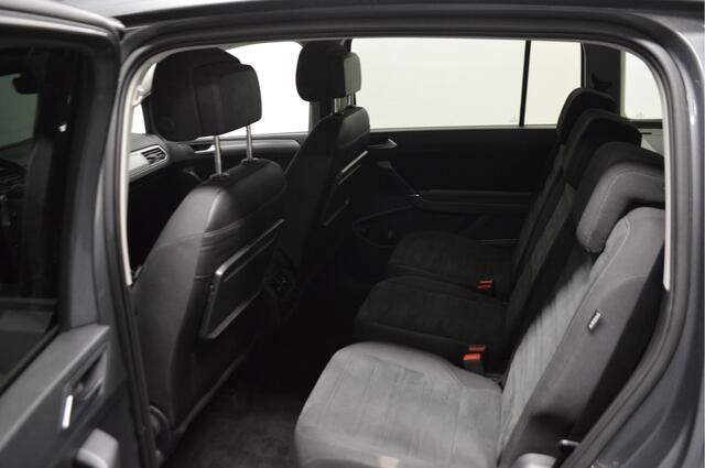 Volkswagen TOURAN 1.6 TDI SCR Comfortline Business , A UITRIJ CAM , CLIMATR , CR CONTR , NAVI , PDC V+A ,