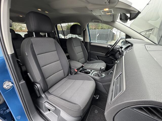 Volkswagen TOURAN 1.4 TSI DSG Highline | Adaptive Cruise | LED Koplampen | Keyless | Apple CarPlay