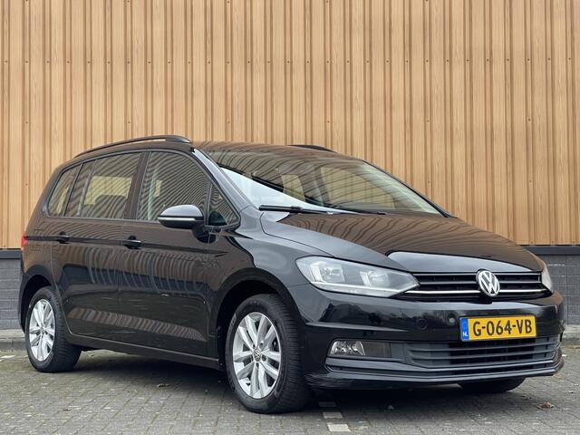 Volkswagen TOURAN 1.6 TDI SCR Comfortline 7p | 7 Persoons! | Apple Carplay | Airconditioning | Cruise Control | Bluetooth | Stop&GO |
