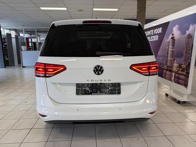 Volkswagen TOURAN 1.5 TSI 4ALL DSG *7-PERS*PANO*NAVI*CAM*