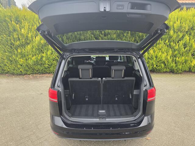 Volkswagen TOURAN 1.5 TSI Comfortline 7p
