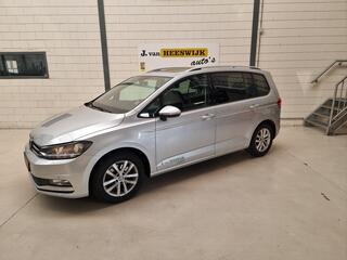 volkswagen-touran-1.4-tsi-connected