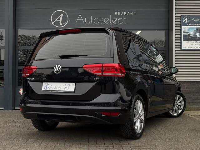 Volkswagen TOURAN 1.2 TSI Highline 7p Clima PDC LMV