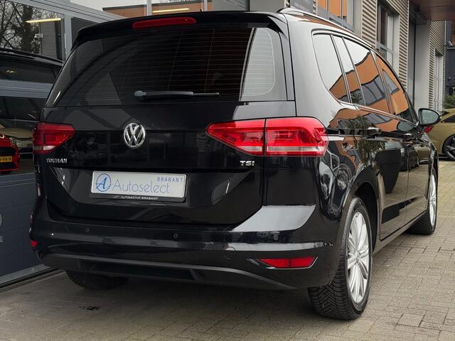 Volkswagen TOURAN 1.2 TSI Highline 7p Clima PDC LMV