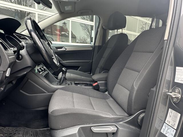 Volkswagen TOURAN 1.2 TSI Comfortl. 7-Persoons Ecc Pdc Navi Trekhaak