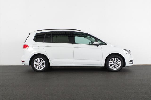 Volkswagen TOURAN 1.5 TSI Comfortline 7 persoons > 150pk/DSG/Adapt.cruise/LED koplampen/Keyless entry...