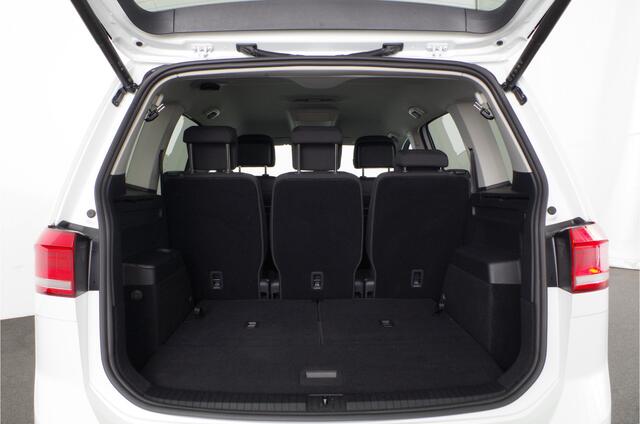 Volkswagen TOURAN 1.5 TSI Comfortline 7 persoons > 150pk/DSG/Adapt.cruise/LED koplampen/Keyless entry...