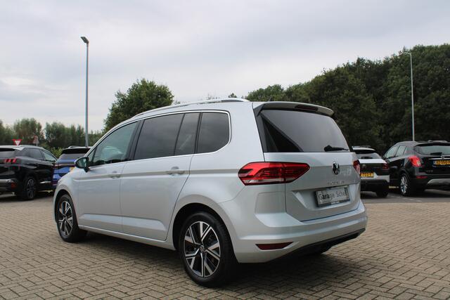 Volkswagen TOURAN 1.5 TSI Highline 150pk - 7p - Virtual cockpit - Navigatie - Camera - LED - Ergoactive stoel - Rijklaar