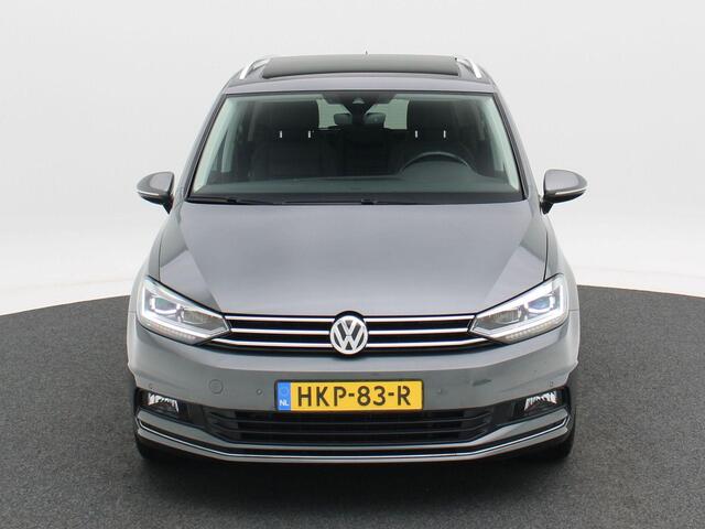 Volkswagen TOURAN 1.5 TSi 150 Pk Automaat Highline 7 Persoons | Leder | Panoramadak | Trekhaak | Full LED | Camera | Navigatie | 77.148 Km!!