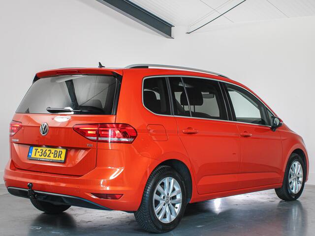 Volkswagen TOURAN 1.2 TSI Highline 7-Persoons, DAB, Navigatie, ACC, Elek Trekhaak