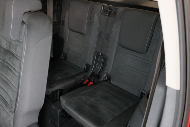 Volkswagen TOURAN 1.2 TSI Highline 7-Persoons, DAB, Navigatie, ACC, Elek Trekhaak
