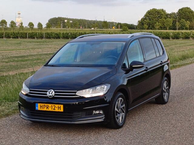 Volkswagen TOURAN 1.2 TSI Highline-Sound 7pers. /Clima v+a/Navi/Cruise/Carplay/16"/