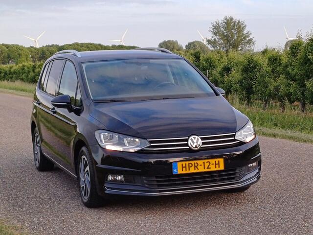 Volkswagen TOURAN 1.2 TSI Highline-Sound 7pers. /Clima v+a/Navi/Cruise/Carplay/16"/
