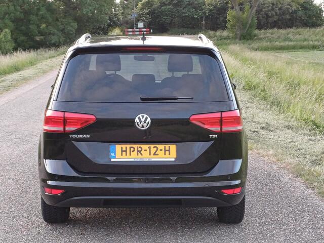 Volkswagen TOURAN 1.2 TSI Highline-Sound 7pers. /Clima v+a/Navi/Cruise/Carplay/16"/