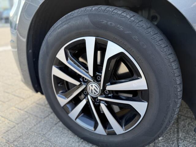 Volkswagen TOURAN 1.5 TSI Highline 7p|Pano|Pdc||cam|full