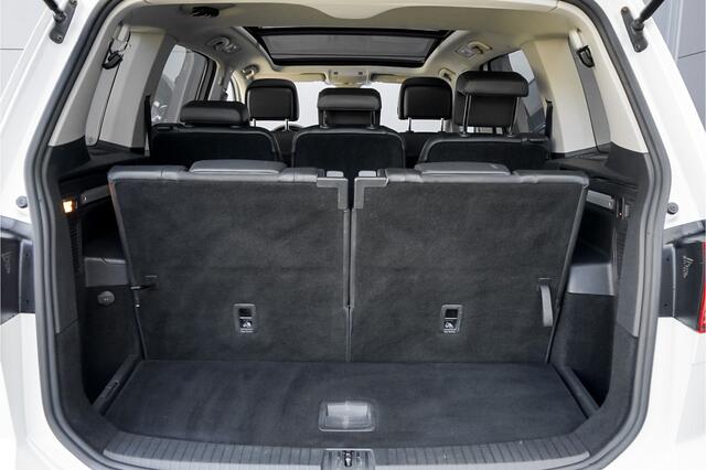 Volkswagen TOURAN 1.4 TSI Highline R-Line 7p Pano Leder 18 Inch