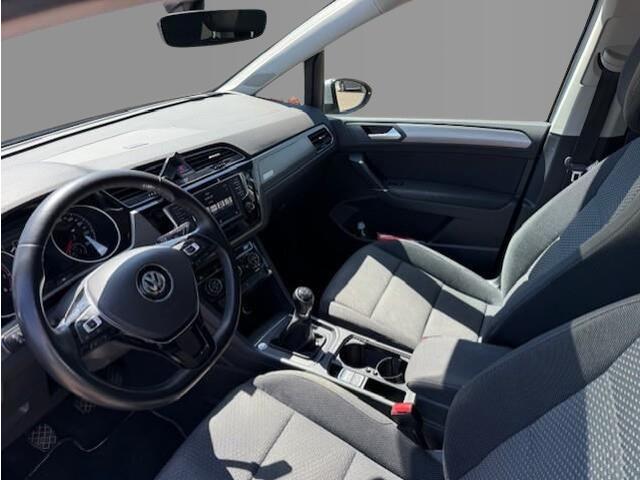 Volkswagen TOURAN 1.2 TSI 110pk Connected Series 7 Persoons / Panoramadak / LED / Trekhaak