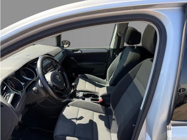 Volkswagen TOURAN 1.2 TSI 110pk Connected Series 7 Persoons / Panoramadak / LED / Trekhaak