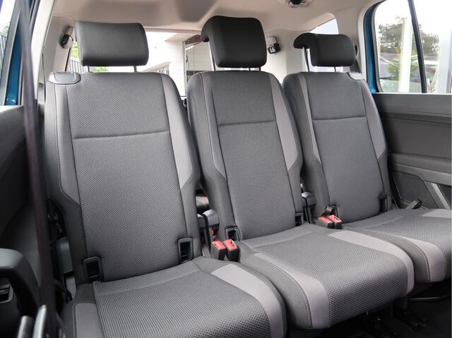Volkswagen TOURAN 1.2 TSI Trendline 7 Pers. | navigatie | parkeersensoren |