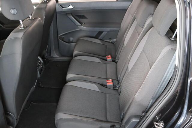 Volkswagen TOURAN 1.2 TSI Trendline, 5p, Trekhaak, Cruise Control, Navigatie, Bluetooth, PDC
