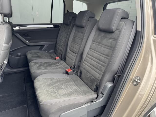 Volkswagen TOURAN 1.4 TSI Highline | Adaptief cruise control | Trekhaak | Navigatie
