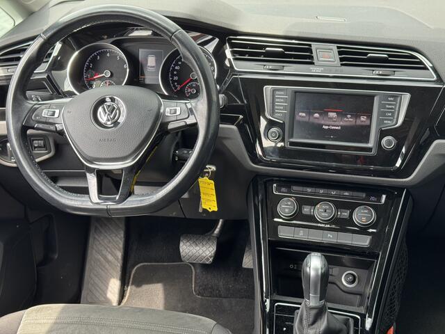 Volkswagen TOURAN 1.4 TSI Highline | Adaptief cruise control | Trekhaak | Navigatie