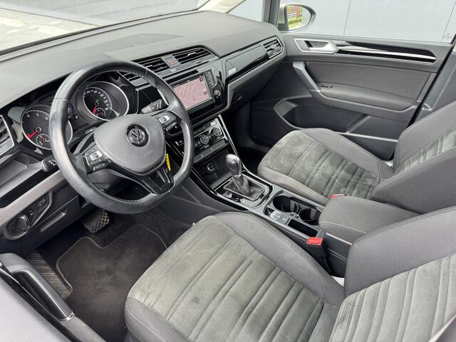 Volkswagen TOURAN 1.4 TSI Highline | Adaptief cruise control | Trekhaak | Navigatie