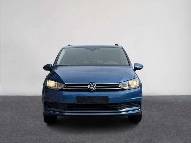 Volkswagen TOURAN 1.5 TSI Active 7p | ACC | Clima | Cruise | Navi | Carplay | Stoelverwarming | Dodehoek detectie | ( Vestiging - Nieuwegein )