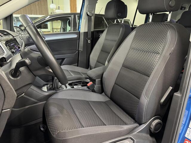 Volkswagen TOURAN 1.5 TSI Active 7p | ACC | Clima | Cruise | Navi | Carplay | Stoelverwarming | Dodehoek detectie | ( Vestiging - Nieuwegein )
