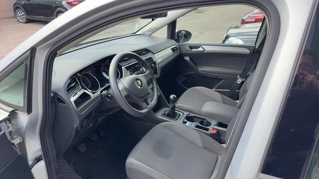 Volkswagen TOURAN 1.2 TSI Comfortline 7p Volledig Dealer Onderhouden