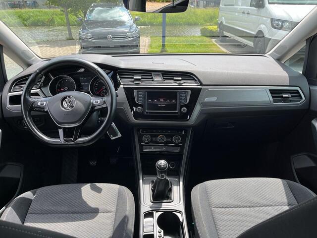 Volkswagen TOURAN 1.2 TSI Comfortline 7p | 110 Pk | Navi | Clima | Cruise | LM Velgen | PDC |
