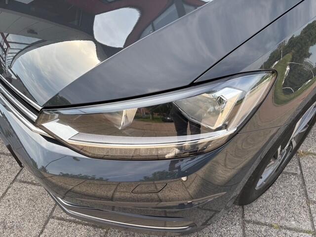 Volkswagen TOURAN 1.4 TSI Highline Business R | Navi | Cruise | Pano | 124.264 km Dealeronderhouden