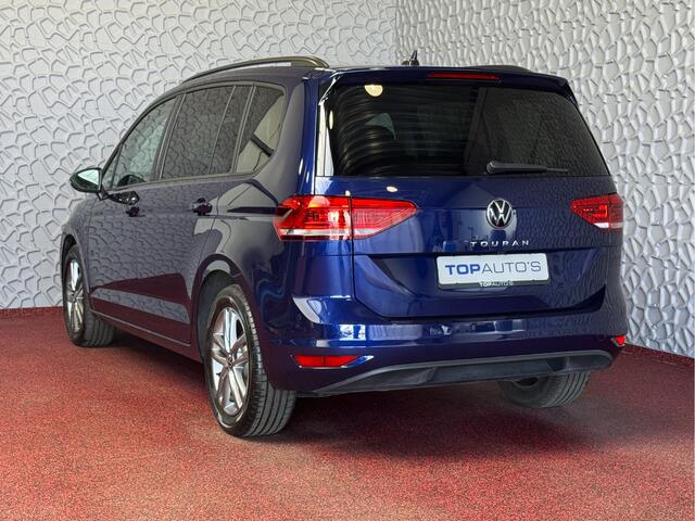 Volkswagen TOURAN 1.5 TSI 150PK 7P CARPLAY NAVI CAMERA LED ELEK.KLEP VIR.COCKPIT DODE.HOEK DET. STOELVERW KEYLESS 7P 7PERS 09/2024 "Volkswagen rijden begint bij Topautos.nl - 75 topmodellen direct op voorraad!"