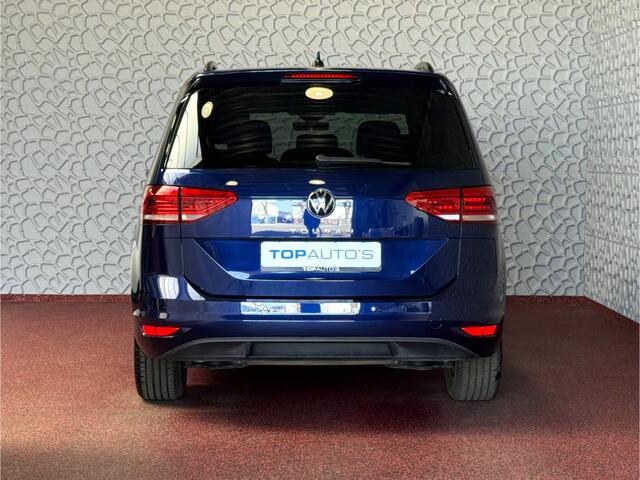 Volkswagen TOURAN 1.5 TSI 150PK 7P CARPLAY NAVI CAMERA LED ELEK.KLEP VIR.COCKPIT DODE.HOEK DET. STOELVERW KEYLESS 7P 7PERS 09/2024 "Volkswagen rijden begint bij Topautos.nl - 75 topmodellen direct op voorraad!"