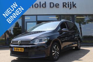 volkswagen-touran-1.5-tsi-highline-