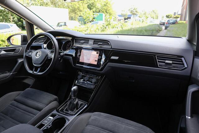 Volkswagen TOURAN 1.4 TSI 150 PK R-Line 7p ? LED ? ACC ? Massage
