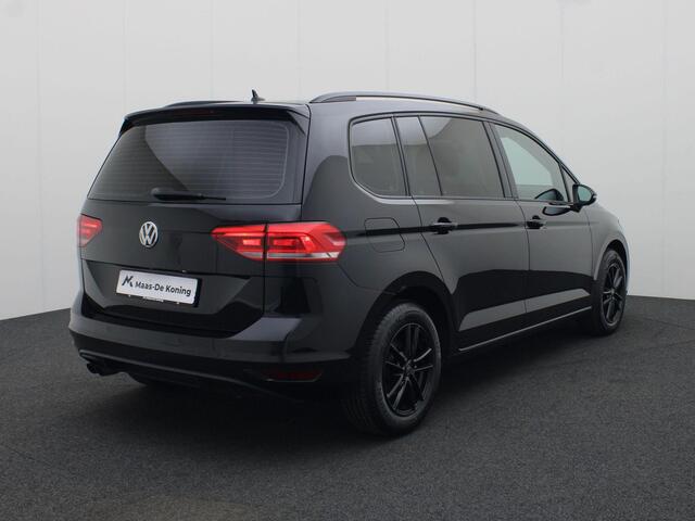 Volkswagen TOURAN Comfortline 1.4 110kW/150PK TSI DSG 7-Persoons · Navigatie · Trekhaak · Stoelverwarming · Apple Car Play ·
