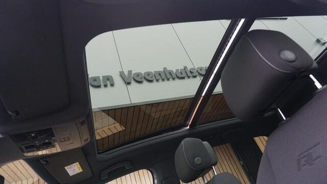 Volkswagen TOURAN 1.8 TSI 180PK DSG 2x R-Line 7-Zits Pano.Dak LED Elek.Trekhaak 18inch LM A-Camera 29003km! *Unieke Touran*