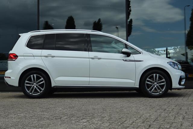 Volkswagen TOURAN 1.5 TSI AUT. HIGHLINE BUSINESS R-LINE 7P | CARPLAY | NAVI | CAMERA | ACC | KEY-LESS | CLIMATE | STOELVER.