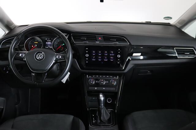 Volkswagen TOURAN 1.8 TSI, 180PK, Highline 7-Persoons, Navigatie, LED, Stoelverwarming, Camera