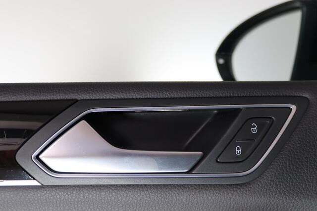 Volkswagen TOURAN 1.8 TSI, 180PK, Highline 7-Persoons, Navigatie, LED, Stoelverwarming, Camera